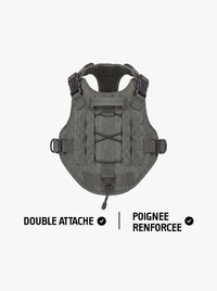 Harnais tactique chien gris vu de dos, poignée dorsale renforcée, panneaux MOLLE et double attache