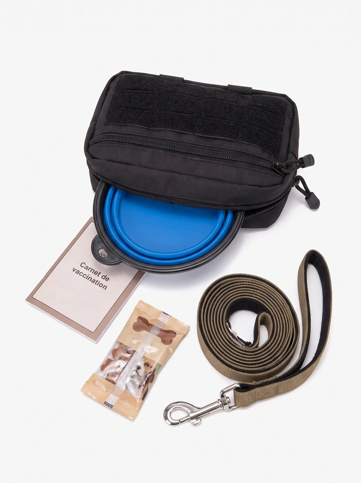 Pochette tactique MOLLE noire ouverte avec gamelle, carnet, friandises et laisse