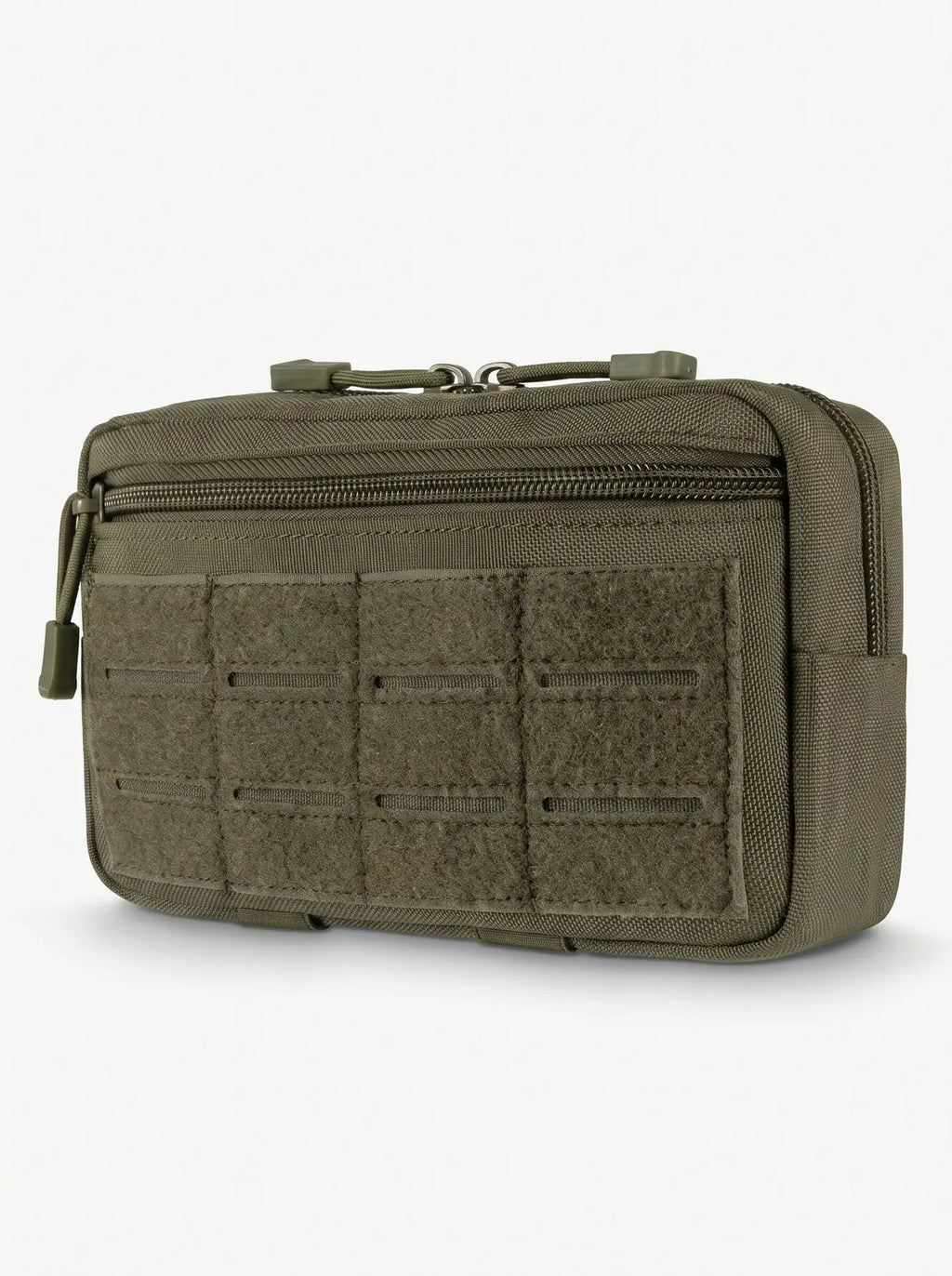 Pochette tactique MOLLE vert olive KARN Pack vue de trois quarts, panneau velcro frontal à fentes laser et zip principal